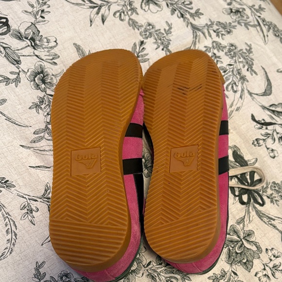 Gola Elan Sneakers - Women's Pink and Green Suede Sneakers - Picture 6 of 6